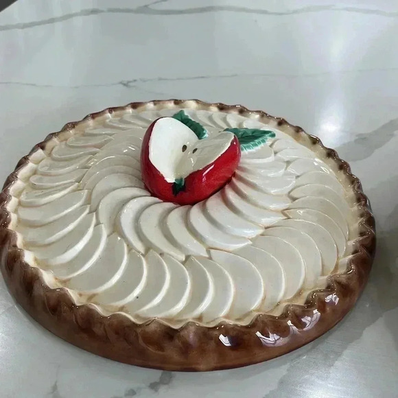 CERIART Apple Pie Ceramic Pie Plate with Lid – Hand-Painted Portugal - Picture 6 of 15